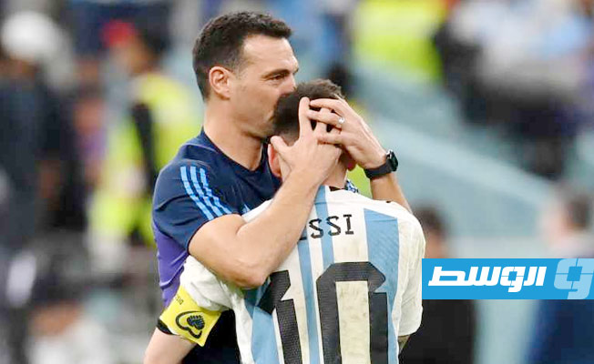 مدرب المنتخب الأرجنتيني: آمل أن يشارك ميسي معنا في كأس العالم المقبلة