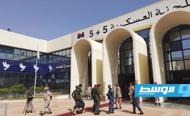 أحزاب وتنظيمات سياسية تشيد بمخرجات اللجنة العسكرية «5+5»