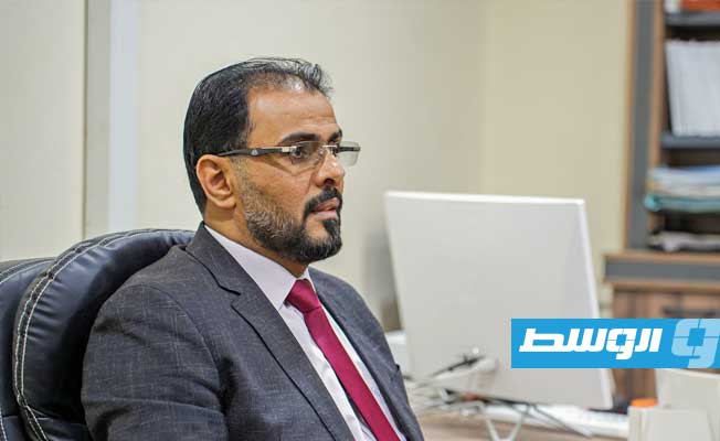 حكومة حماد تطالب رؤساء الجامعات بوقف التعامل مع وزارة التعليم بحكومة الدبيبة