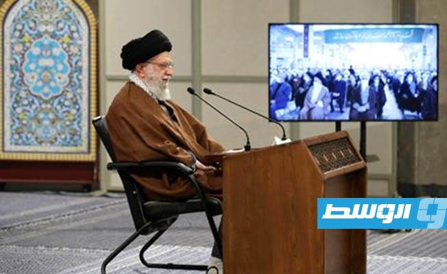خامنئي ينتقد قرارات اقتصادية «خاطئة» في إيران خلال العقد الماضي