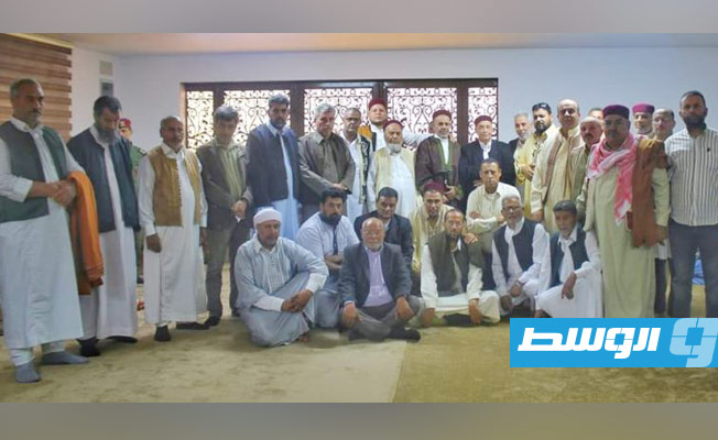عقيلة صالح يناقش مع وفد قبيلة العواقير آخر المستجدات السياسية