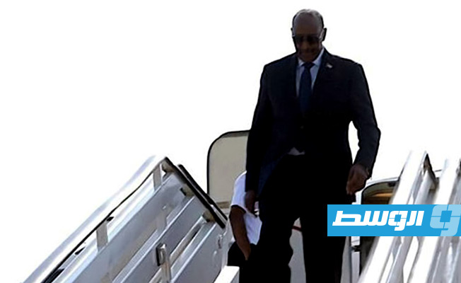 قائد الجيش السوداني يتوجه إلى أوغندا مع استئناف المعارك في وسط الخرطوم