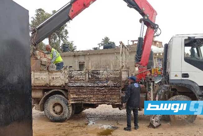 تركيب وحدة لمعالجة انقطاع الكهرباء في منطقة الكويفية ببنغازي