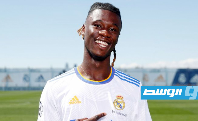 ريال مدريد يسعى لحماية كامافينغا بعقد جديد