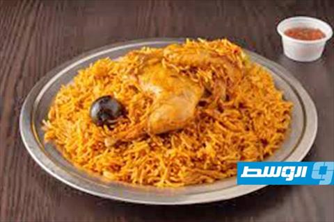مضغوط دجاج بالقرفة والمكسرات