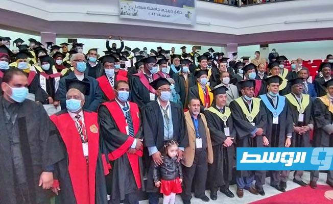 بالصور.. تخريج الدفعة 41 من مختلف كليات جامعة سبها