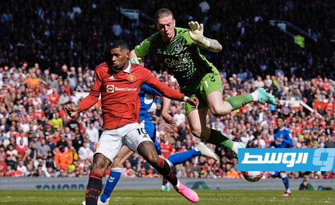 دوري الأبطال يثير صراعا ثلاثيا في «البريميرليغ» بين نيوكاسل ويونايتد وتوتنهام