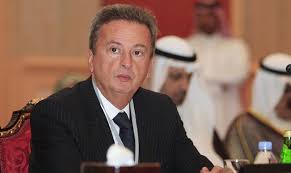 حاكم مصرف لبنان: انهيار اقتصادي يهدد البلاد «إن لم نجد حلا سياسياً خلال أيام»