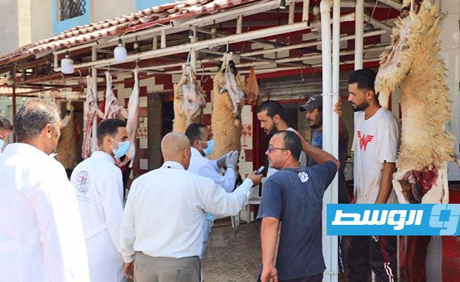 قفل 25 محلا لذبح الماشية وبيع اللحوم لانعدام الاشتراطات الصحية في طرابلس