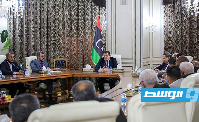 الدبيبة يطالب شركات الخدمات العامة بالبحث عن طرق مبتكرة للإدارة وإطلاق حملات نظافة موسعة