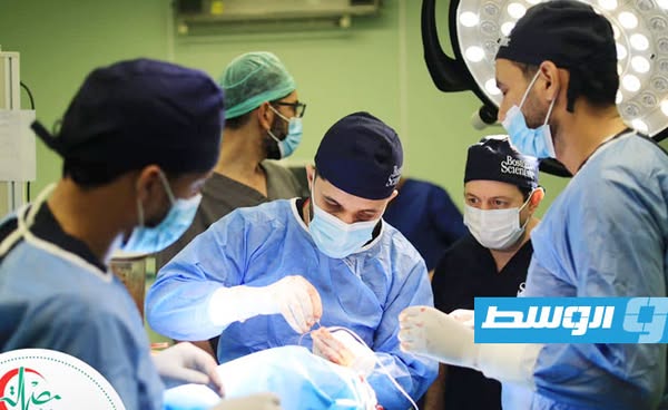 إجراء أولى عمليات «التحفيز الدماغي العميق» في مركز مصراتة الطبي