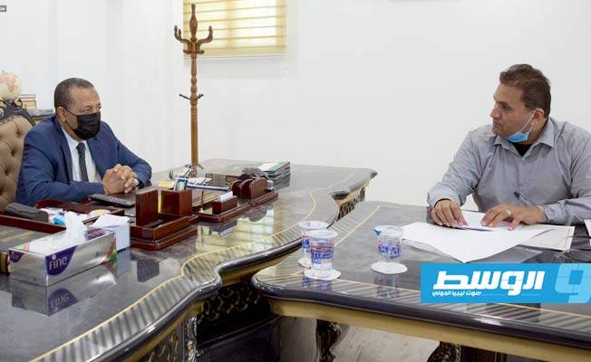 الثني يطلب من هيئة التعليم التقني إعداد قاعدة بيانات خاصة بالليبيين والأجانب
