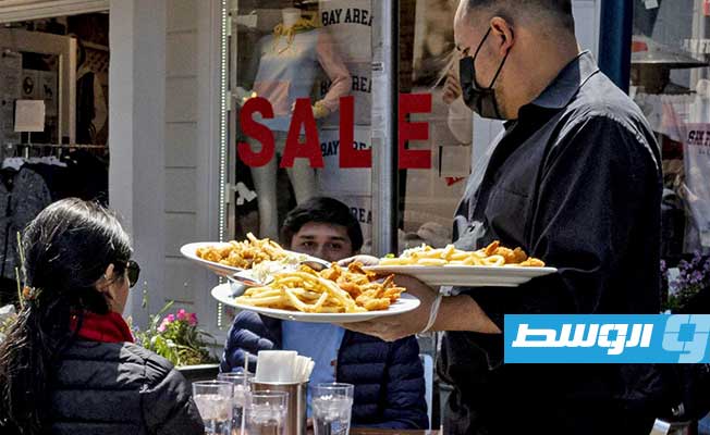 مقطع فيديو لنادل يطالب بزيادة أجره يحقق انتشارًا واسعًا في إيطاليا