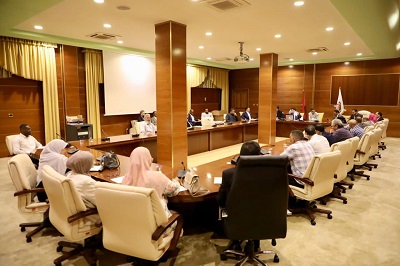 وزارة الصحة تبحث تحسين الخدمات الطبية لمرضى الكلى