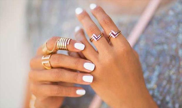 حل طبيعي للتخلص من اصفرار الأظافر