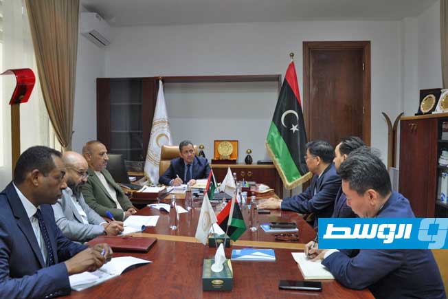 عويدات يبحث مع شركة صينية تنفيذ مشروعات إسكان والبنية التحتية
