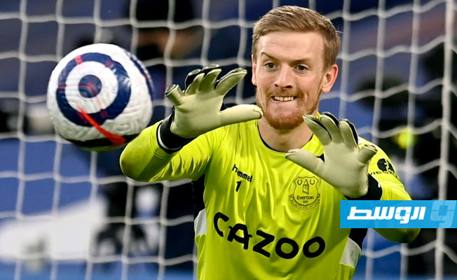 حارس إيفرتون يوجه ضربة فنية لمنتخب إنجلترا قبل تصفيات كأس العالم