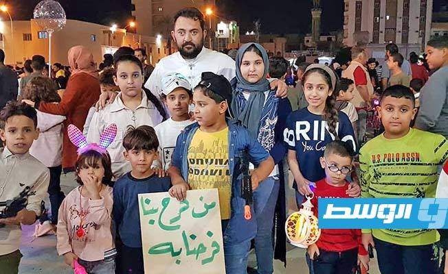 هدايا وحلوى لأطفال طبرق في احتفال المولد النبوي