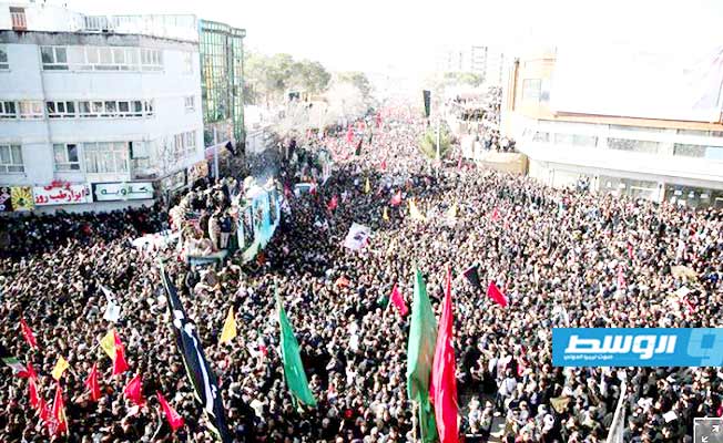 «رويترز»: تأجيل دفن سليماني بسبب حادث تدافع أودى بحياة 35 شخصا