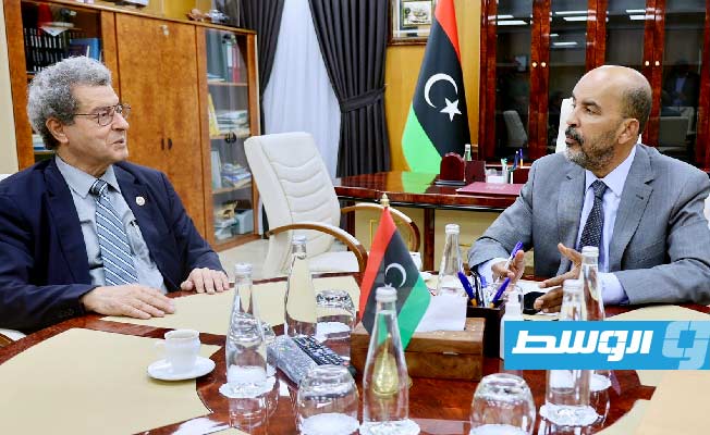 إنشاء مصفاة وخط غاز بالجنوب في مشاورات الكوني وعون