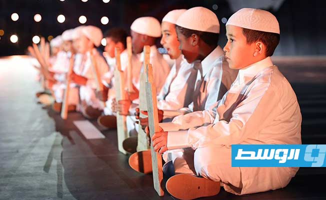 بالفيديو والصور.. كراديس عسكرية ولوحات فنية في احتفالات طرابلس بـ«ذاكرة فبراير»
