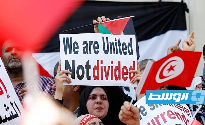 أحزاب تونسية ترفض لجنة قيس سعيد لتنقيح الدستور وتتعهد بتصعيد الاحتجاجات