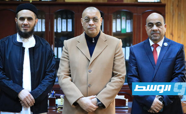 حكومة حماد تبحث وضع خطط «لمواجهة أفكار المنظمات المشبوهة»