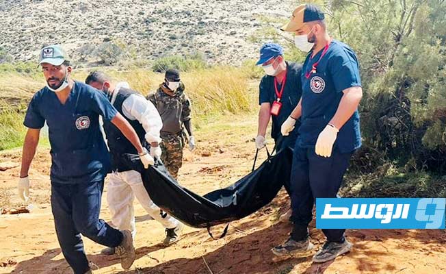 «البحث عن المفقودين»: انتشال جثث بوادي خبطة في درنة