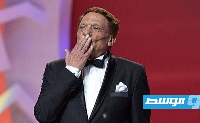هل سيعتزل النجم المصري عادل إمام؟