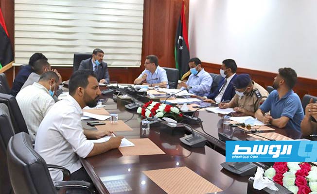 «الألغام المزروعة حول سرت» محور اجتماع لجنة توثيق انتهاكات حقوق الإنسان بـ«عدل الوفاق»