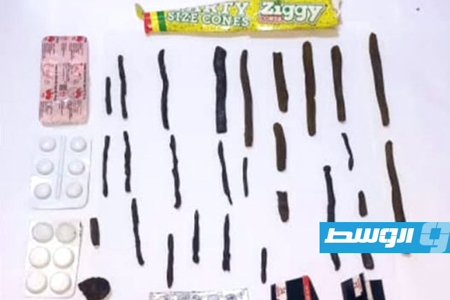 ضبط وافدين بحوزتهما أقراص هلوسة وحشيش في مصراتة