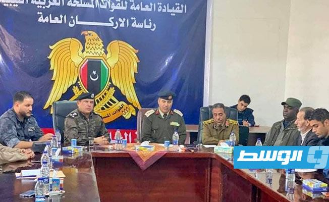 اجتماع أمني في أجدابيا لتعزيز الاستقرار بدعم البوابات وتفعيل الدوريات المتحركة