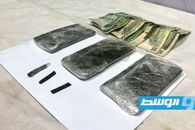توقيف مروجين بحوزتهما مخدرات متنوعة في درنة