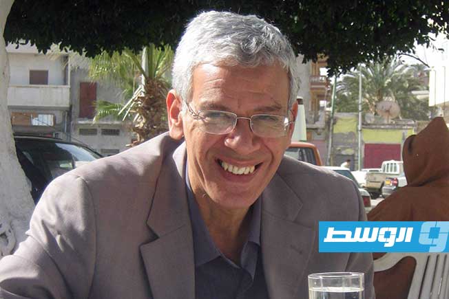 الوسط الثقافي الليبي يدعو بالشفاء للأديب نجيب الحصادي.
